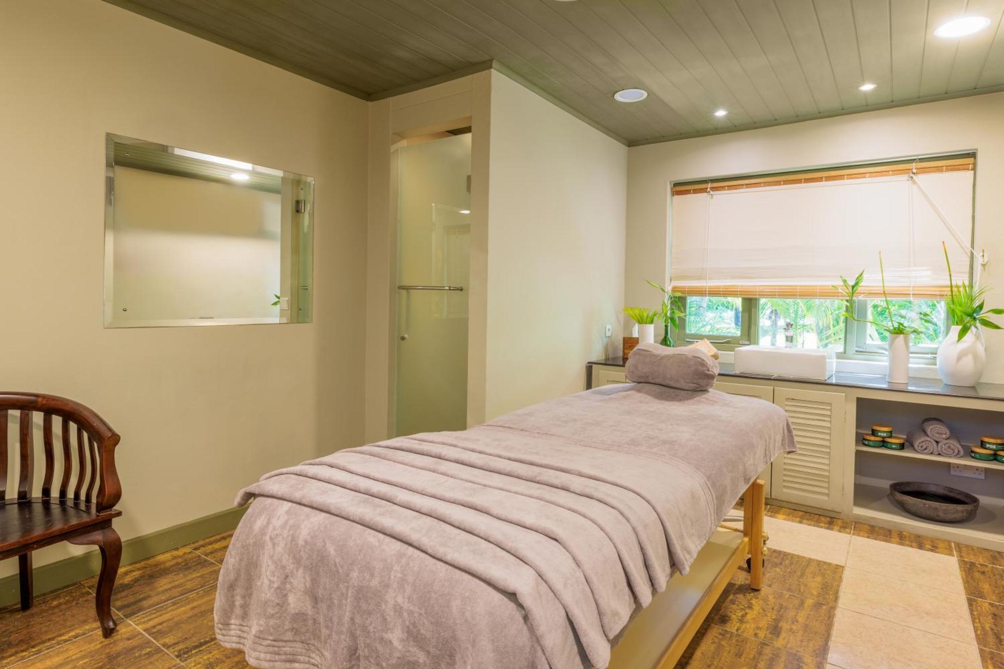 The Ravenala Attitude Resort 4*